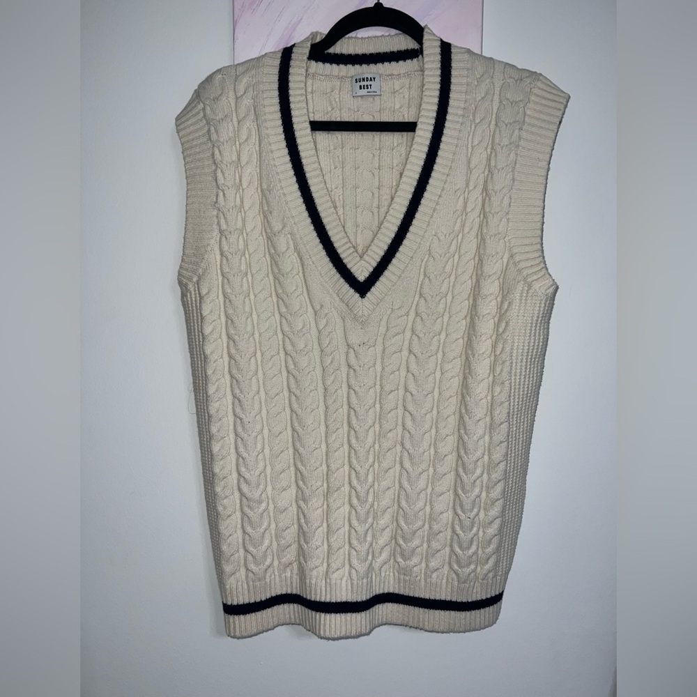 Sunday Best sweater vest size small NWOT